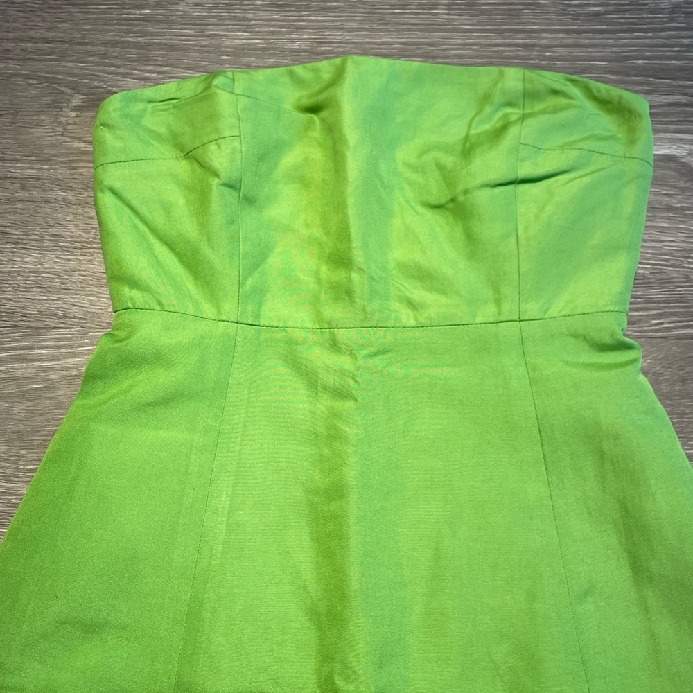 Elegant green strapless dress - Picture 3 of 10
